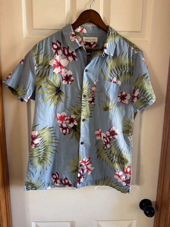 Abercrombie & Fitch Other - Abercrombie & Fitch Light Blue Floral Short-Sleeve Button-Up Shirt